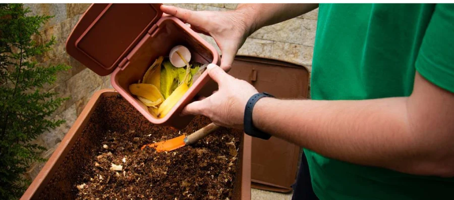 Ezo Compost Commercial